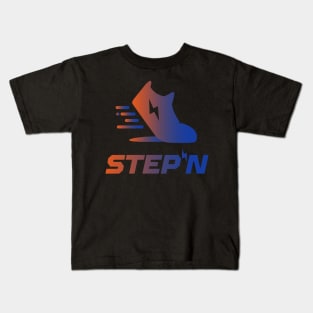 STEPN Logo - Move to Earn | Trending Crypto | Green Metaverse | Green Satoshi Token Kids T-Shirt